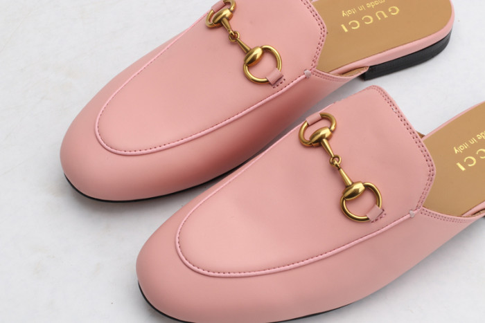 guc loafer