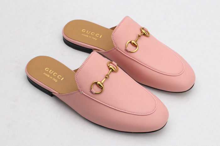 guc loafer