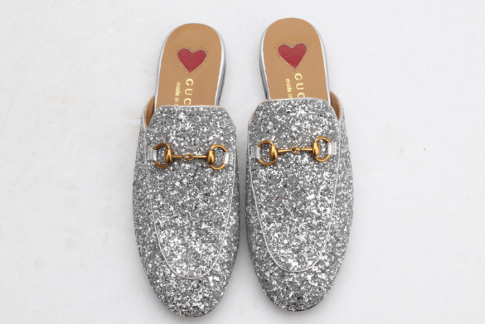 guc loafer