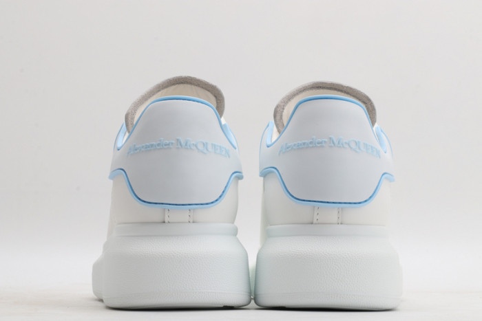 alex mcqu sneakers