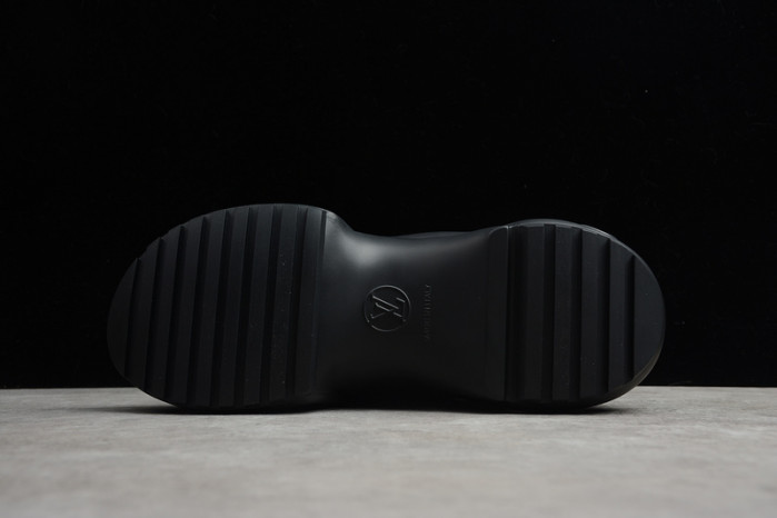 lovt black white sneaker