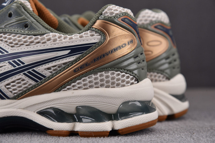 As*ic*s gel kayano 14 