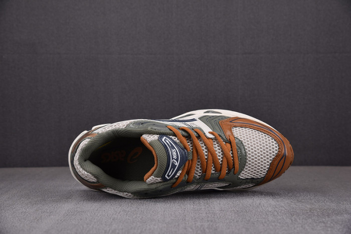 As*ic*s gel kayano 14 