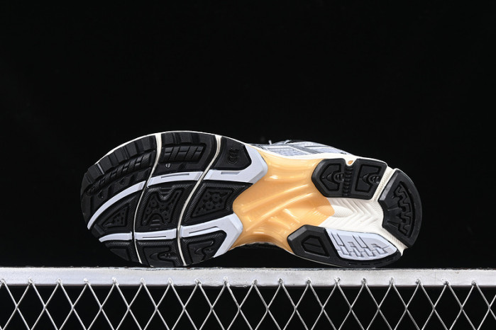 As1cs gel-nimbus 10.1 piedmont grey 1203a543-020