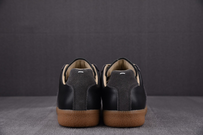 Ma*s*n mihara yasuhiro sneaker