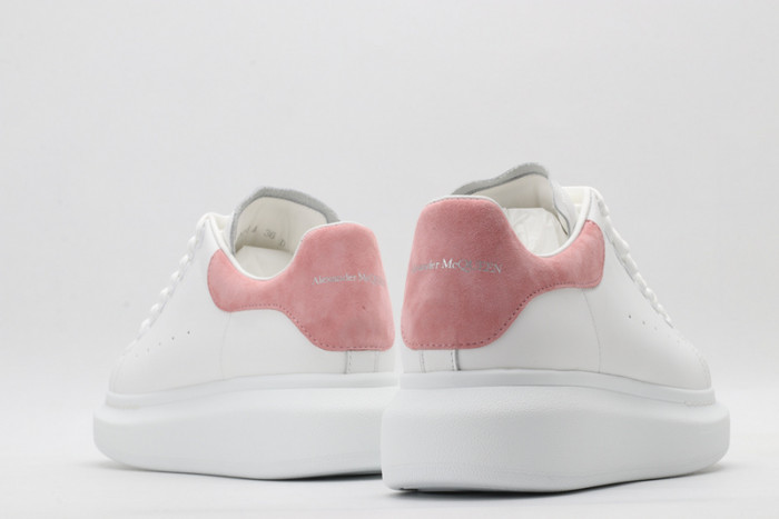 alex mcqu sneakers