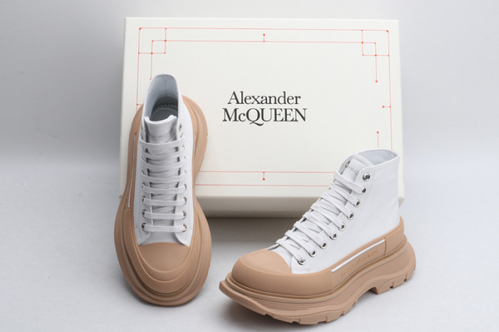 alex mcqu sneakers