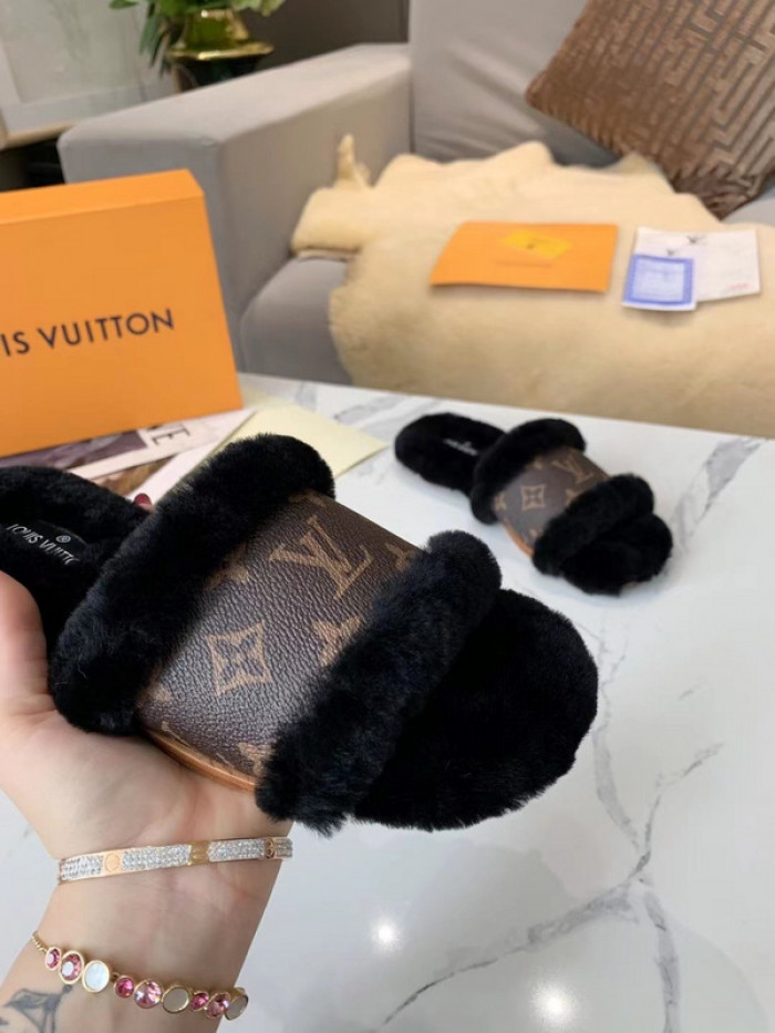 lovt slippers