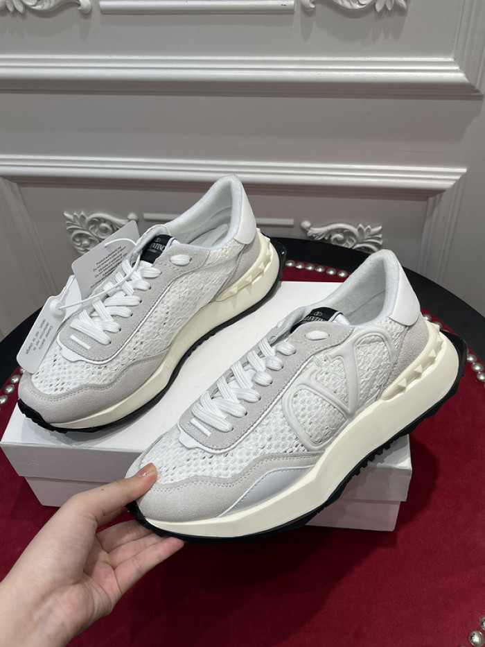 v*lentino sneaker
