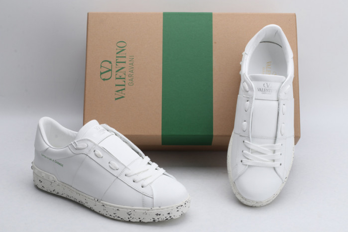 v*lentino sneaker