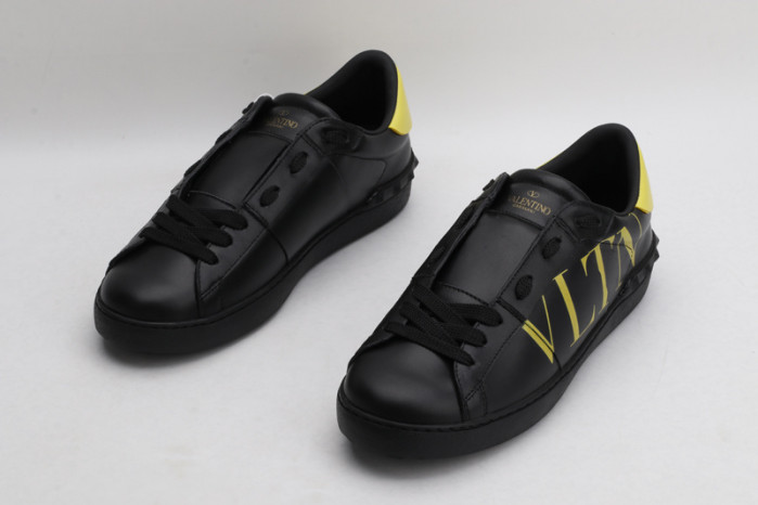 v*lentino sneaker