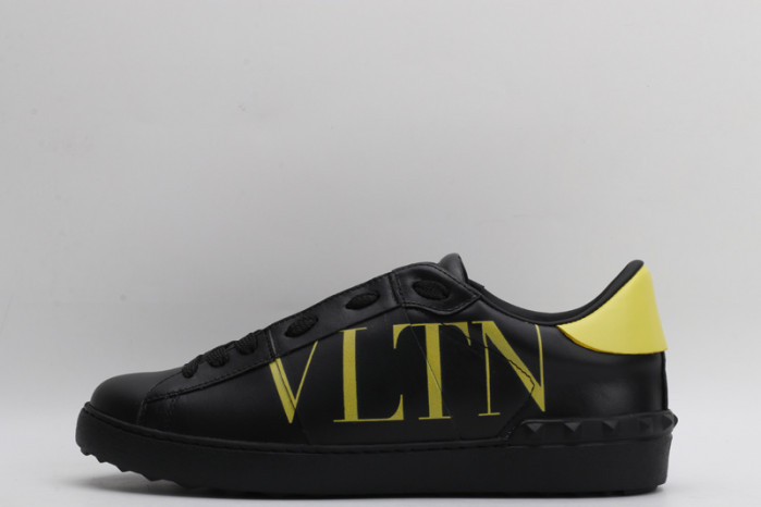 v*lentino sneaker
