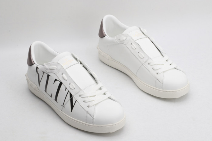v*lentino sneaker