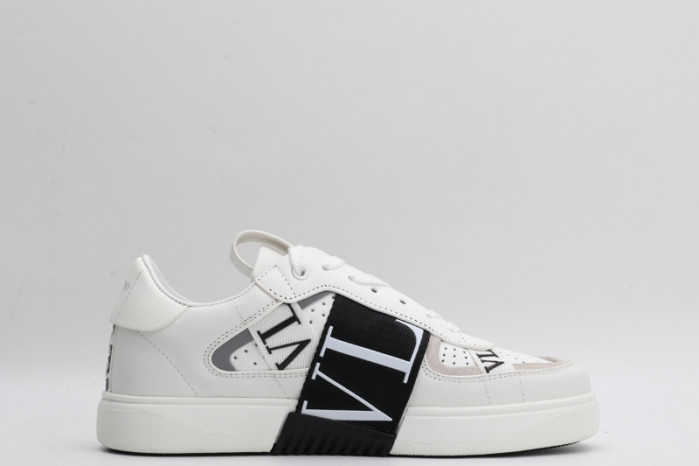 v*lentino sneaker