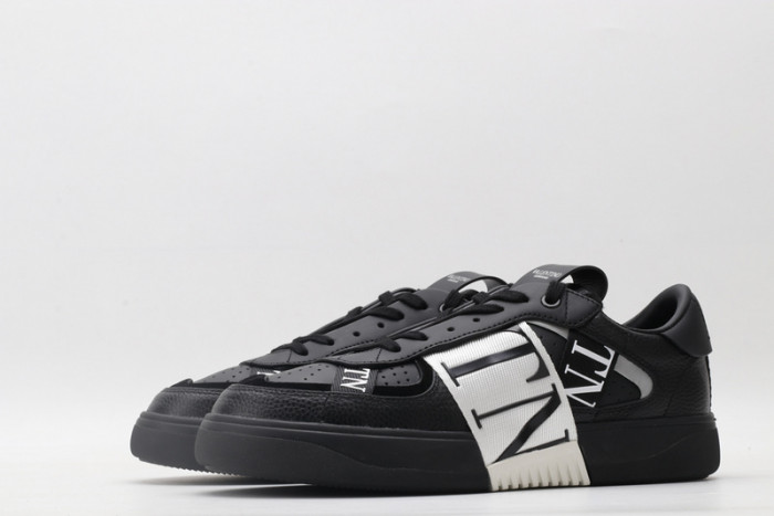 v*lentino sneaker