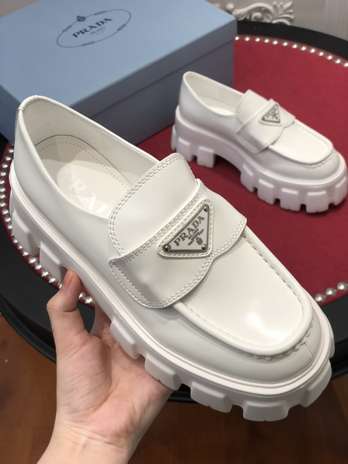 prad loafer