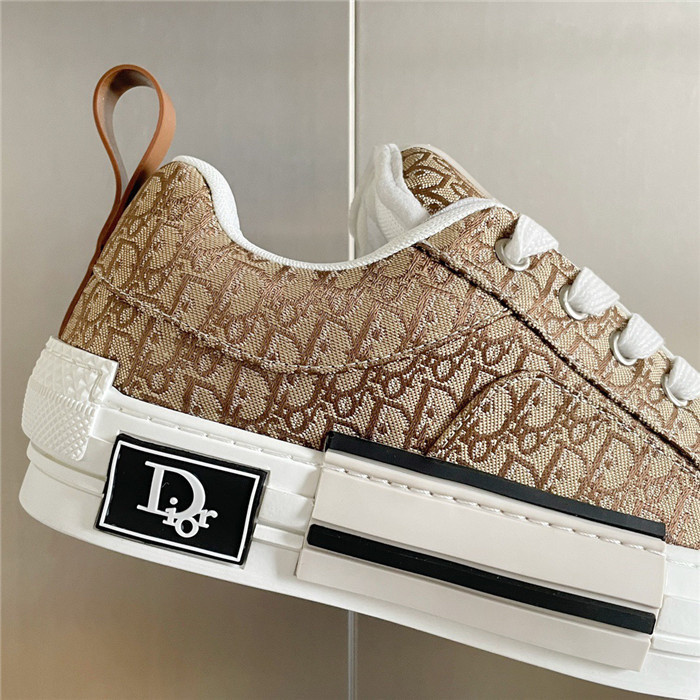 dr b23 sneakers