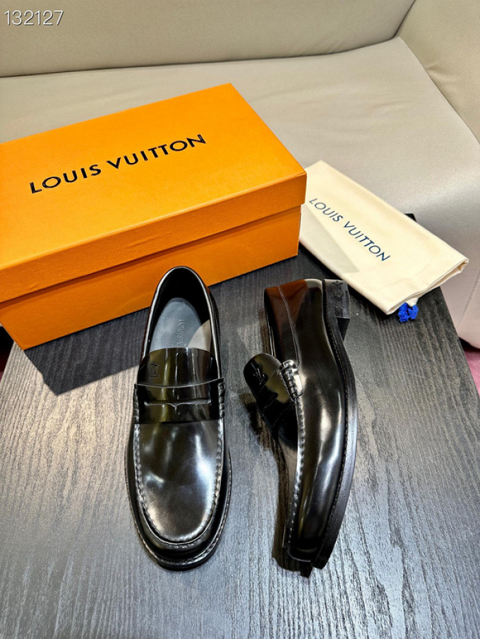 lovt loafer