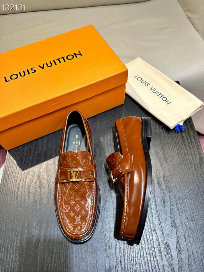 lovt loafer