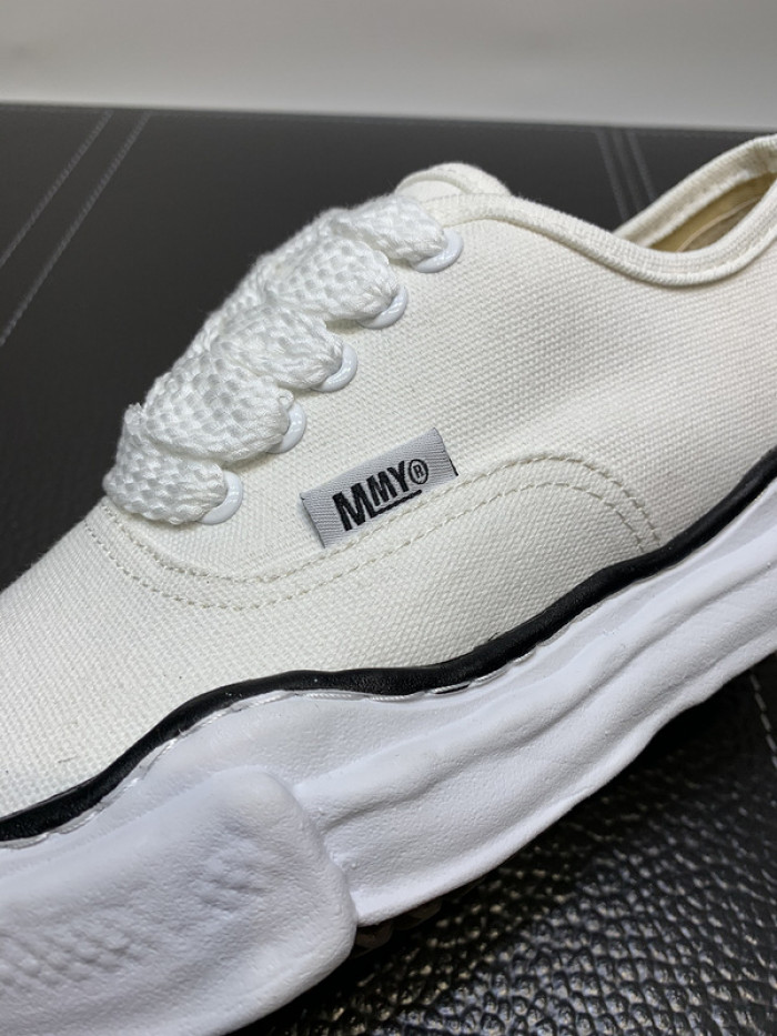 Ma*s*n mihara yasuhiro sneaker