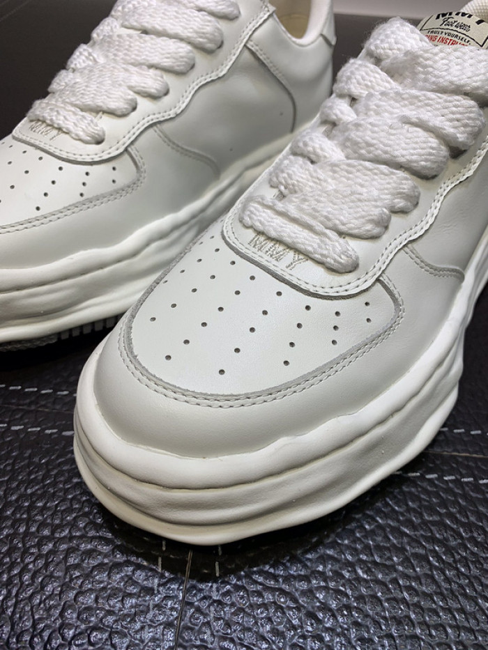 Ma*s*n mihara yasuhiro sneaker