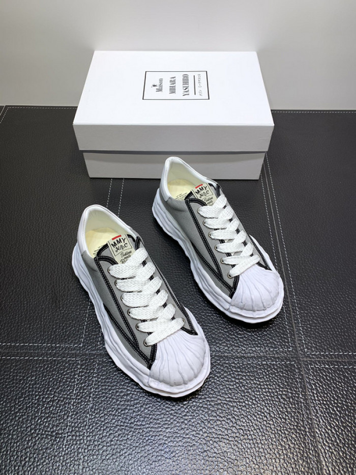 Ma*s*n mihara yasuhiro sneaker