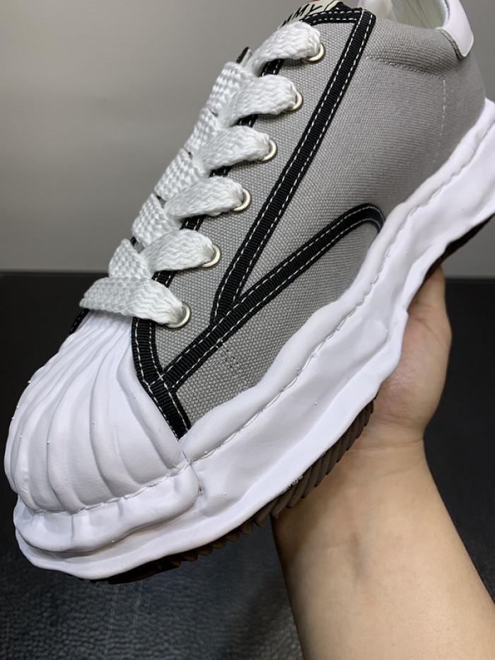 Ma*s*n mihara yasuhiro sneaker