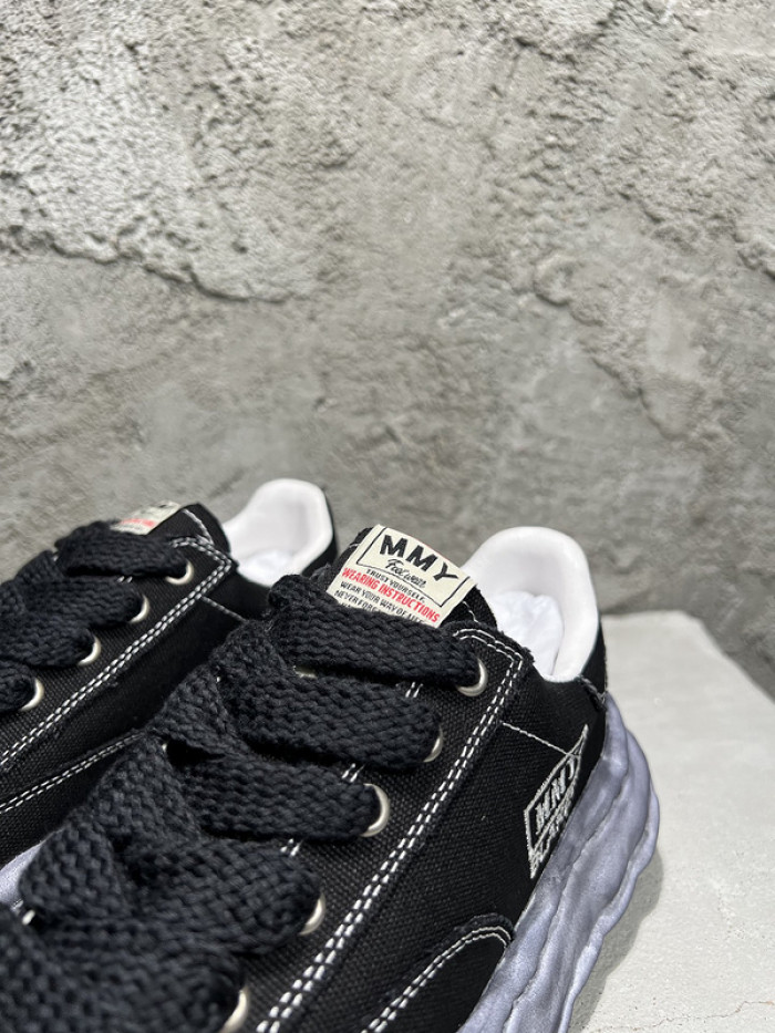 Ma*s*n mihara yasuhiro sneaker