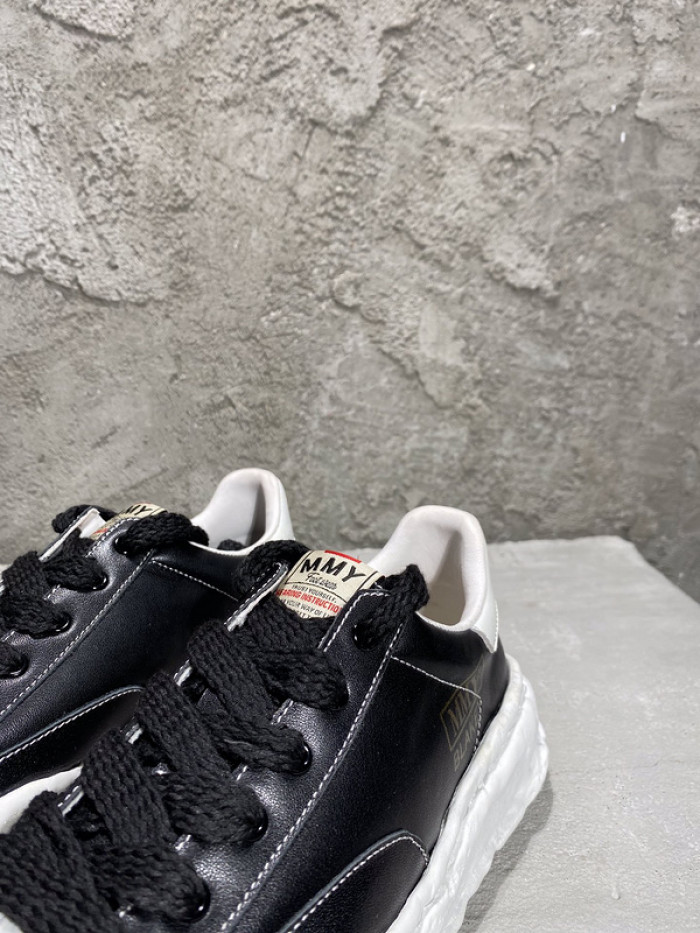 Ma*s*n mihara yasuhiro sneaker