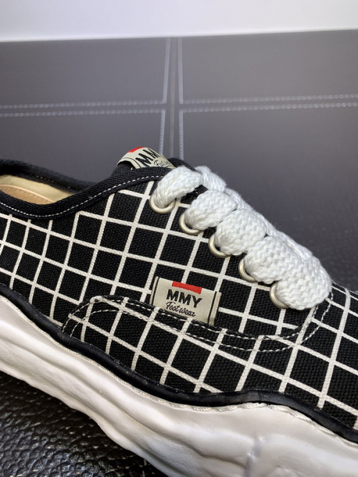 Ma*s*n mihara yasuhiro sneaker