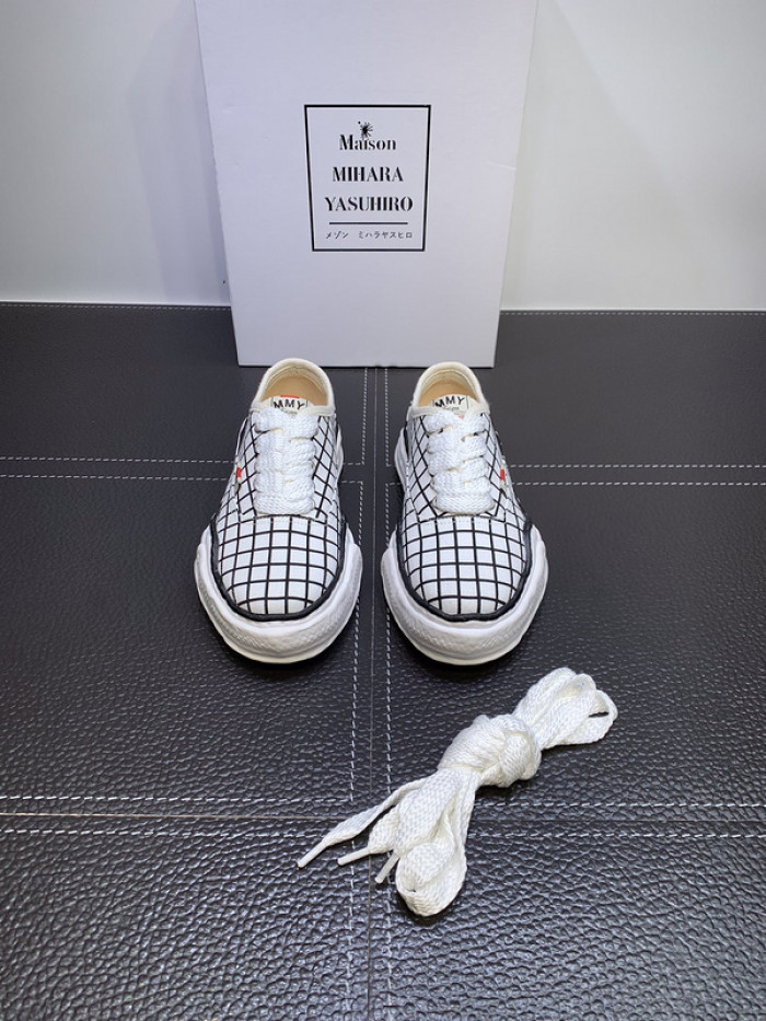 Ma*s*n mihara yasuhiro sneaker