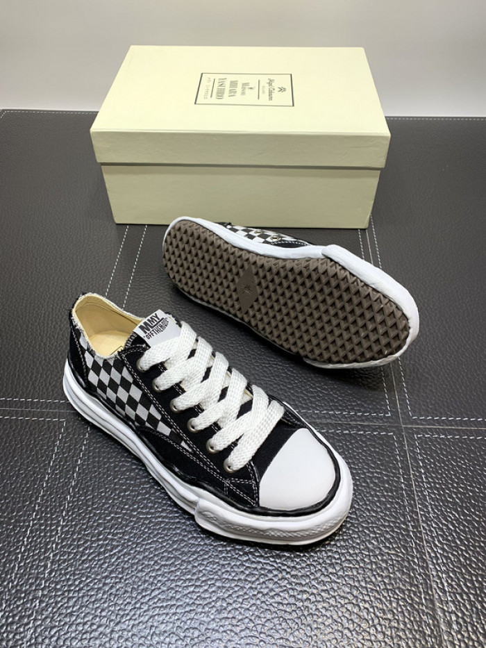 Ma*s*n mihara yasuhiro sneaker