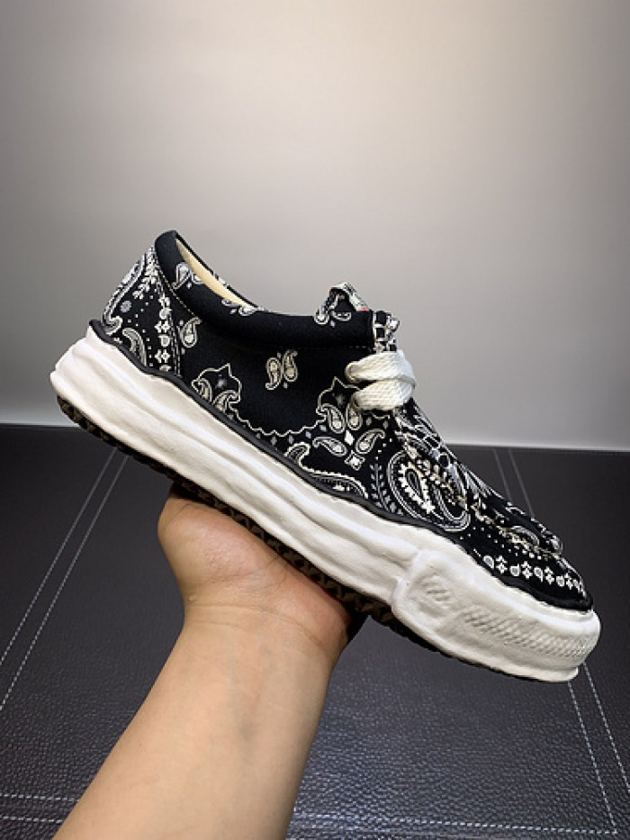 Ma*s*n mihara yasuhiro sneaker