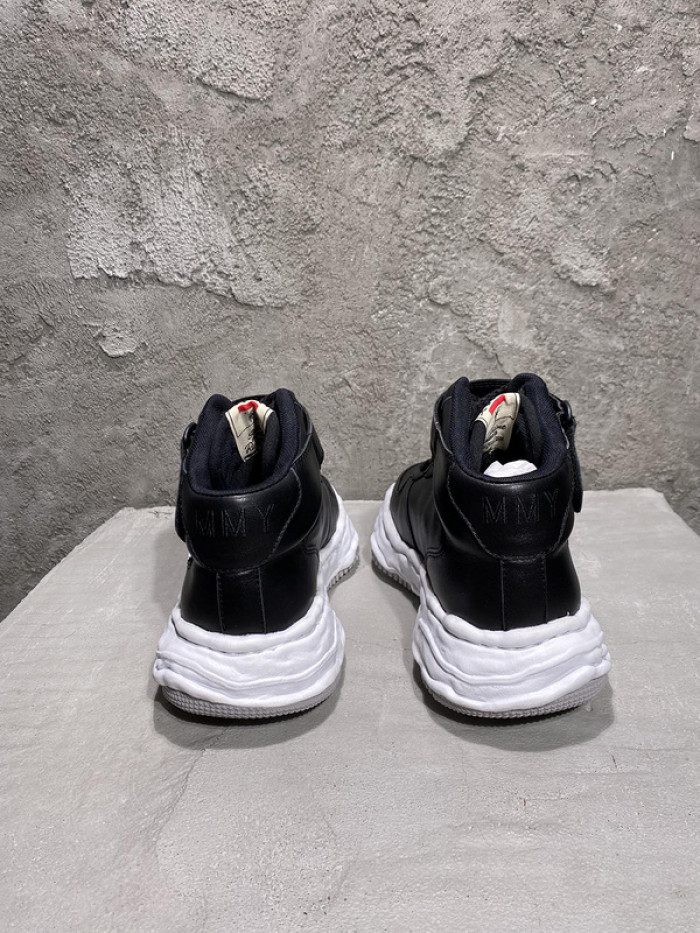 Ma*s*n mihara yasuhiro sneaker