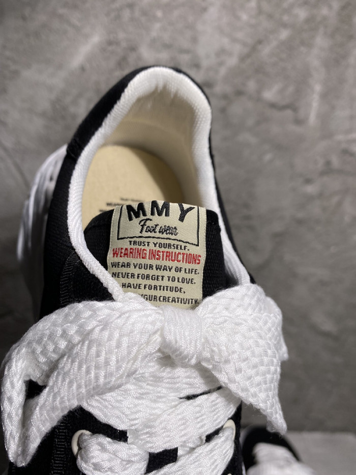 Ma*s*n mihara yasuhiro sneaker