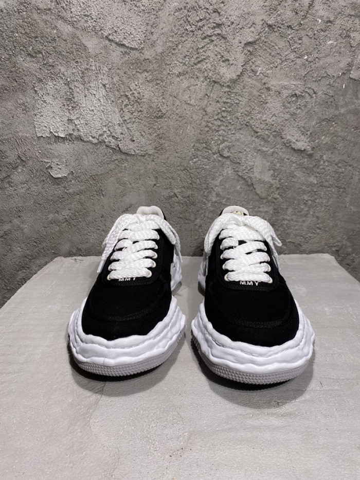 Ma*s*n mihara yasuhiro sneaker