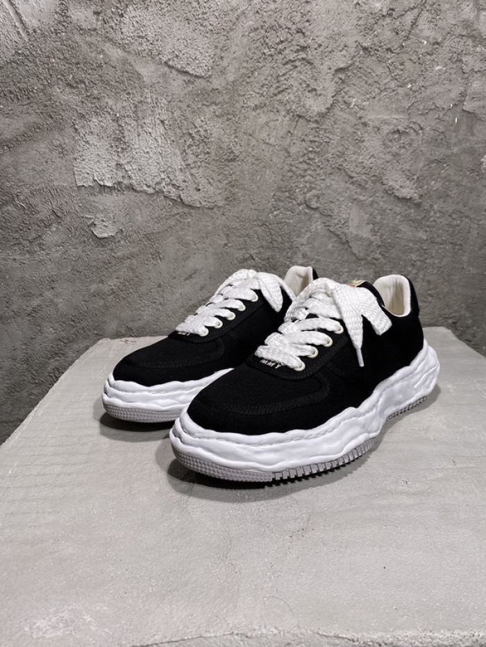 Ma*s*n mihara yasuhiro sneaker