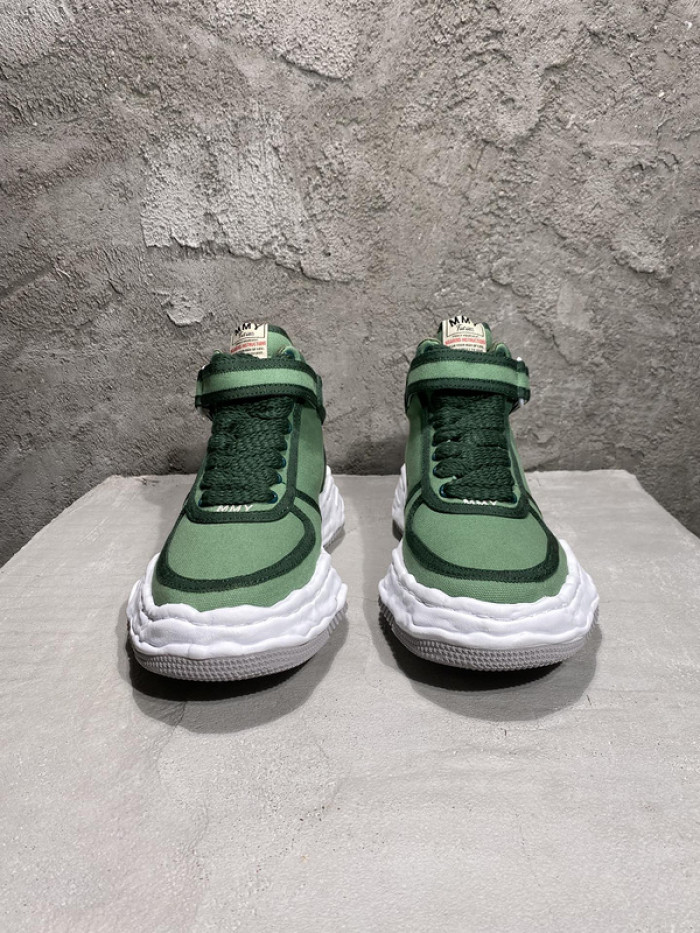 Ma*s*n mihara yasuhiro sneaker