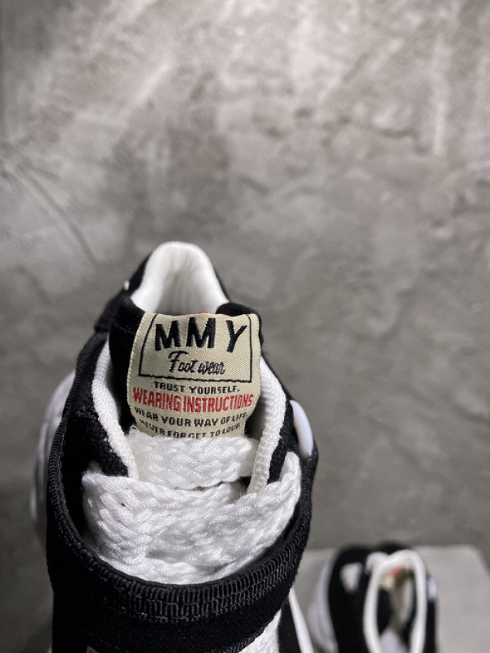 Ma*s*n mihara yasuhiro sneaker