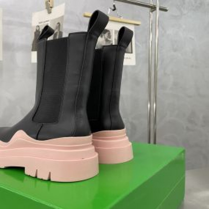 bo*te*ga Ve*ne*ta boots