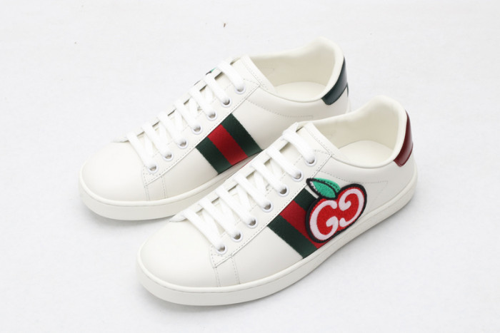 gi ace embroidered low-top sneaker