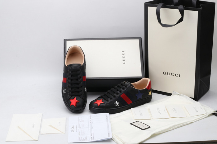 gi ace embroidered low-top sneaker