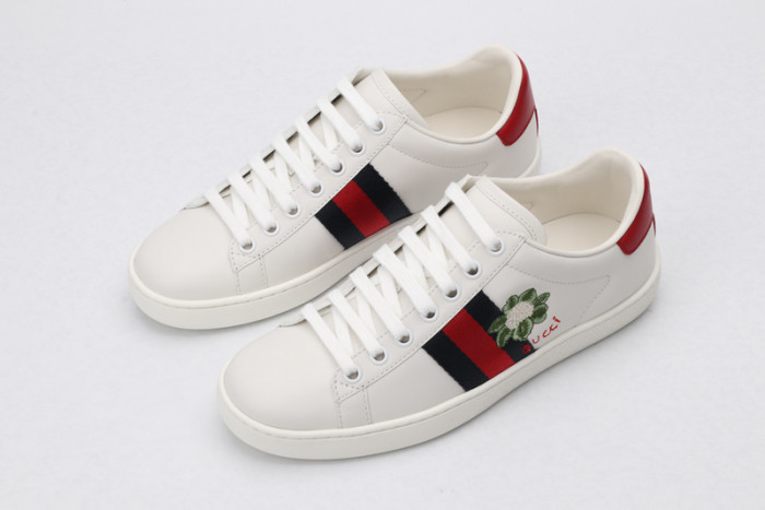 gi ace embroidered low-top sneaker