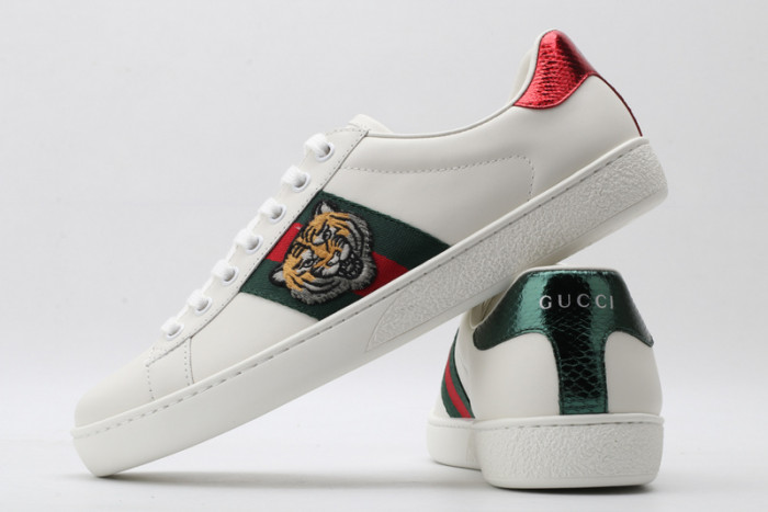 gi ace embroidered low-top sneaker