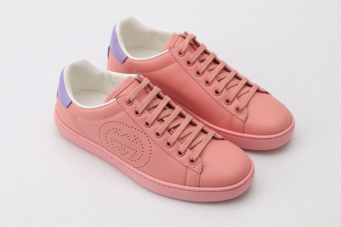 gi ace embroidered low-top sneaker