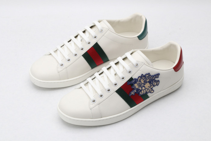gi ace embroidered low-top sneaker