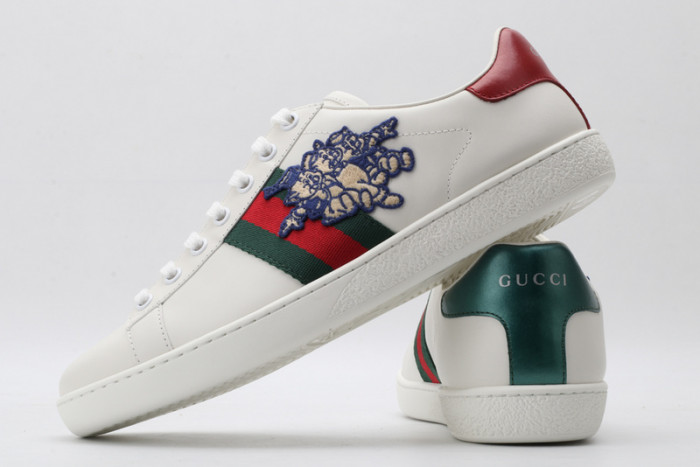 gi ace embroidered low-top sneaker