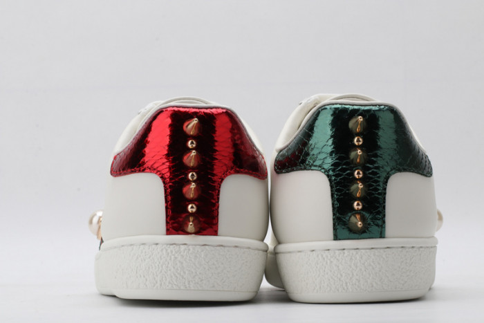 gi ace embroidered low-top sneaker