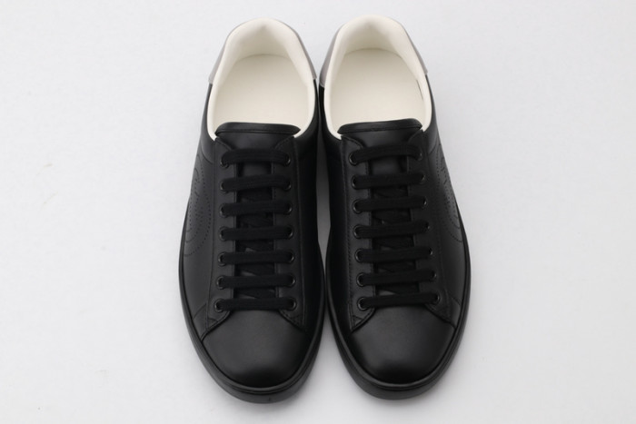 gi ace embroidered low-top sneaker