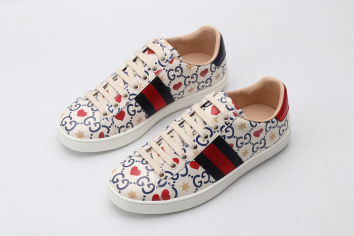 gi ace embroidered low-top sneaker